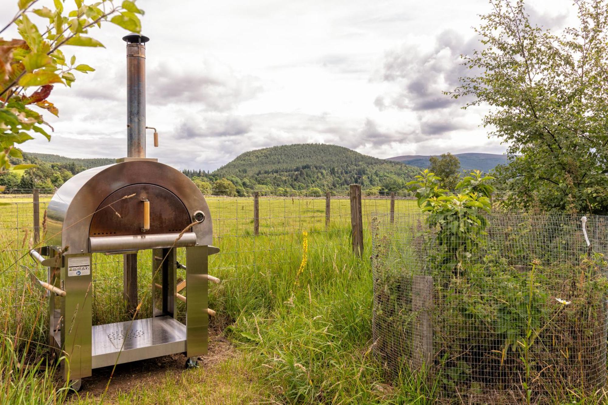 Alba - Charming Boutique Forest View Cabin With Hot Tub In Ballater Ngoại thất bức ảnh